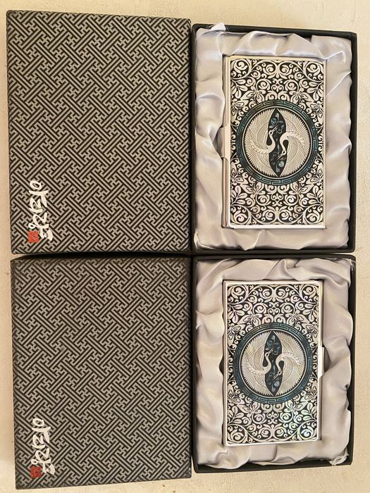 Две красивые Корейские визитницы