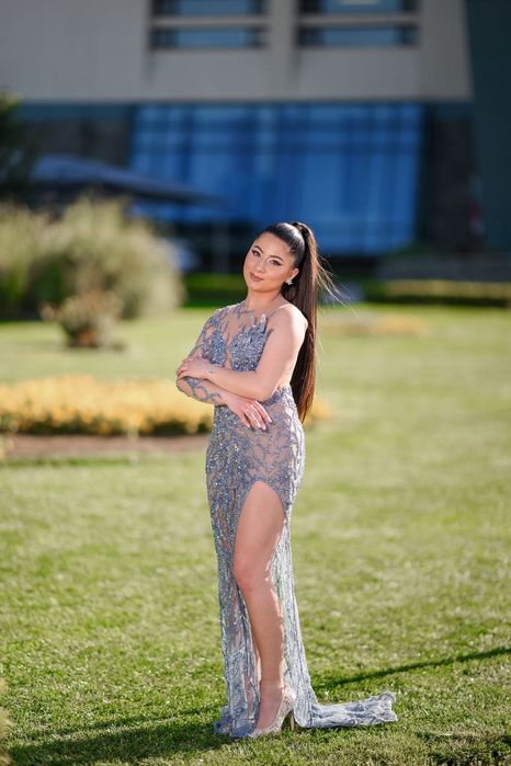 Продавам бална рокля