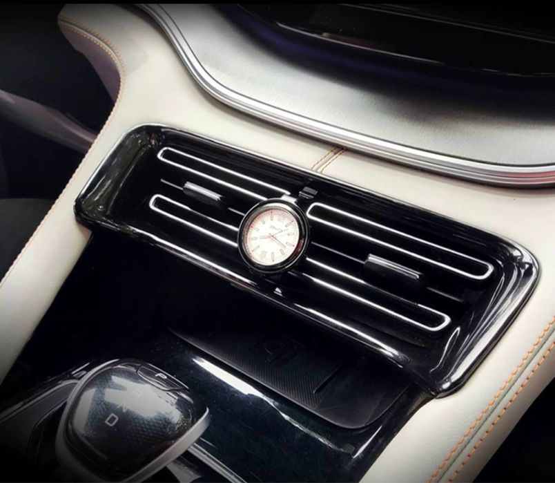 Накладка с часами BYD на центральный дифузор