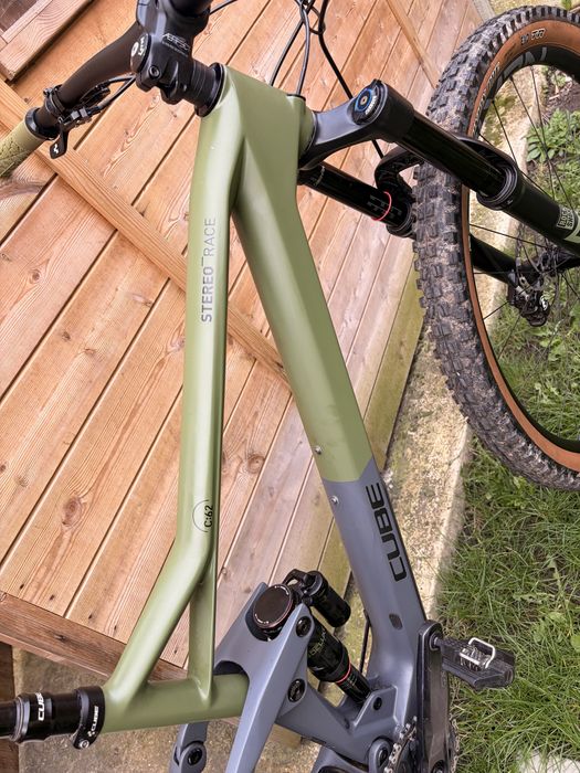 Bicicleta cube stereo race