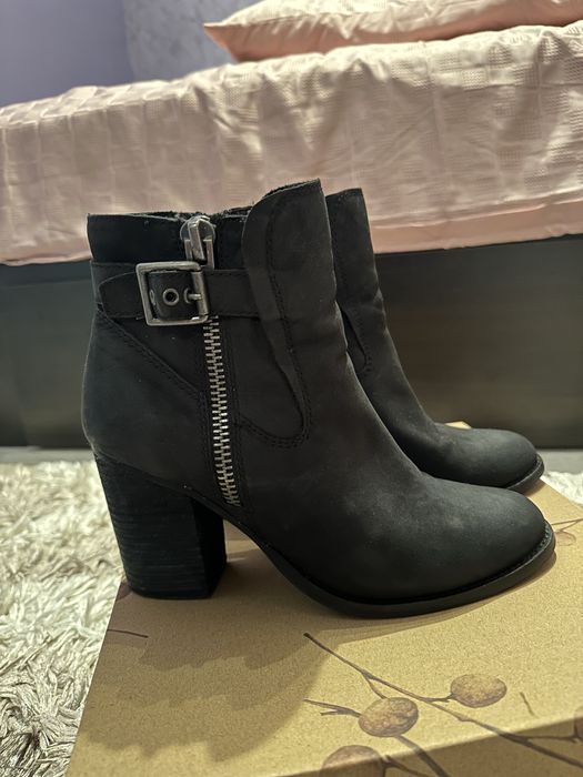 Botine din piele mata Invito 39