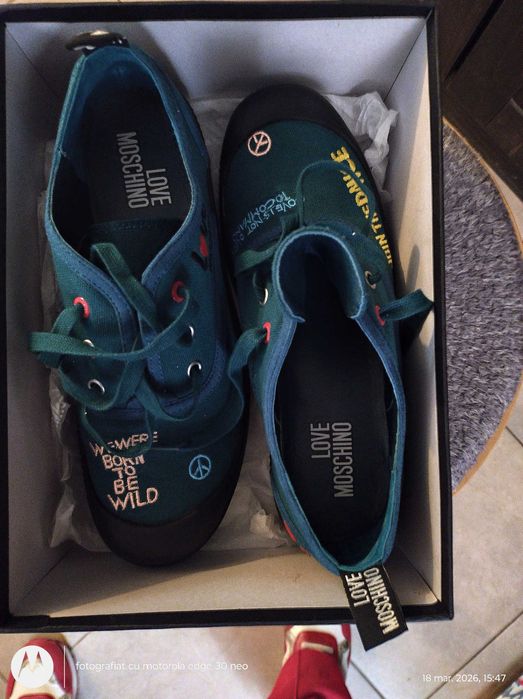 Adidași Moschino doar probați, 39.5-40