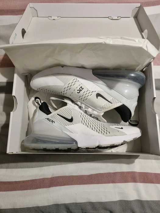 Nike Air Max 270 – Мъжки маратонки Размер 45.5 (UK 10.5) бели отлични