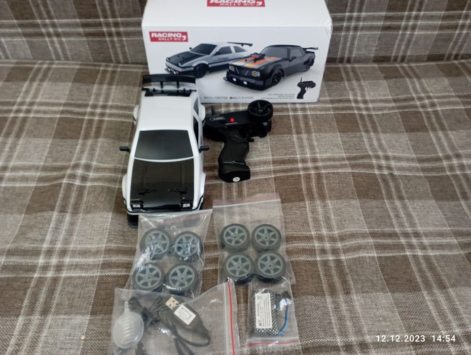 Дрифт машинка на радиоуправлении