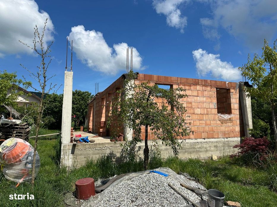 Teren  - 550 mp cu constructie
