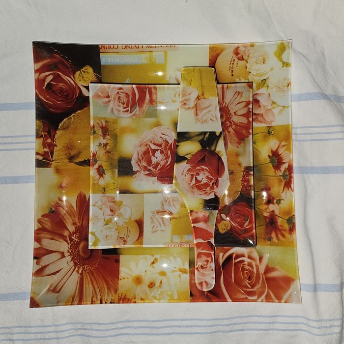 Тортница и 6 тарелок + лопатка