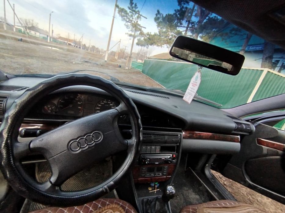 Ауди А6 
Продам Audi A6 C4, 1994 Текст.
Двигатель 2.0
