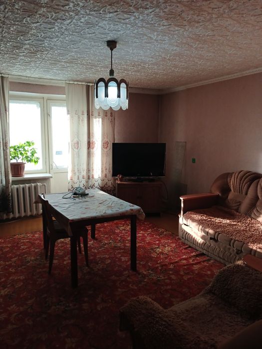 Продам трёхкомнатную квартиру