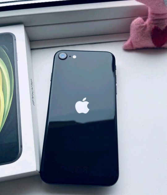 Iphone SE б/у в хорошем состоянии