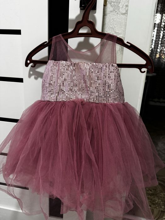 Детское платье продам