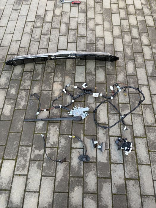 Elemente hayon nissan leaf 2, spoiler luneta , masca , camera,