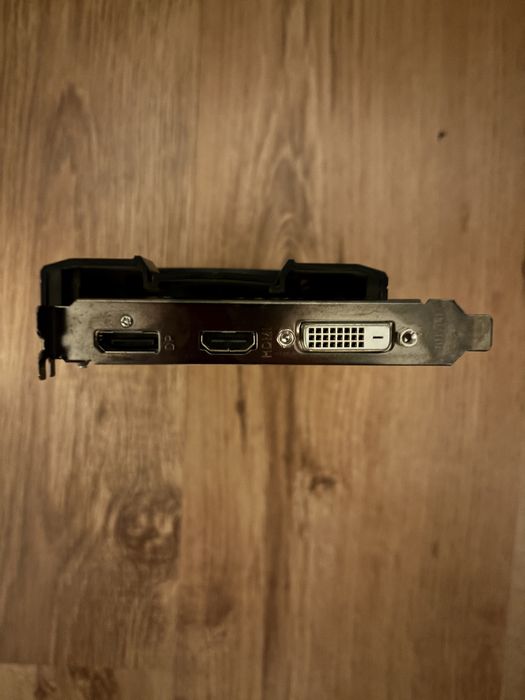 Vand placa video radeon rx550 sapphire