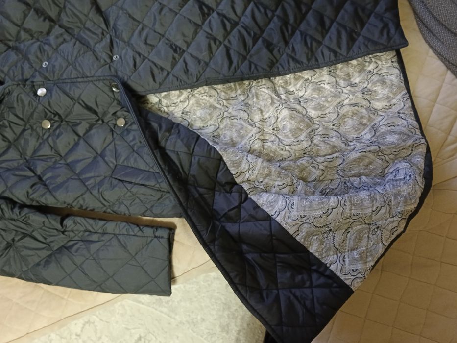 Куртка демисезонная.