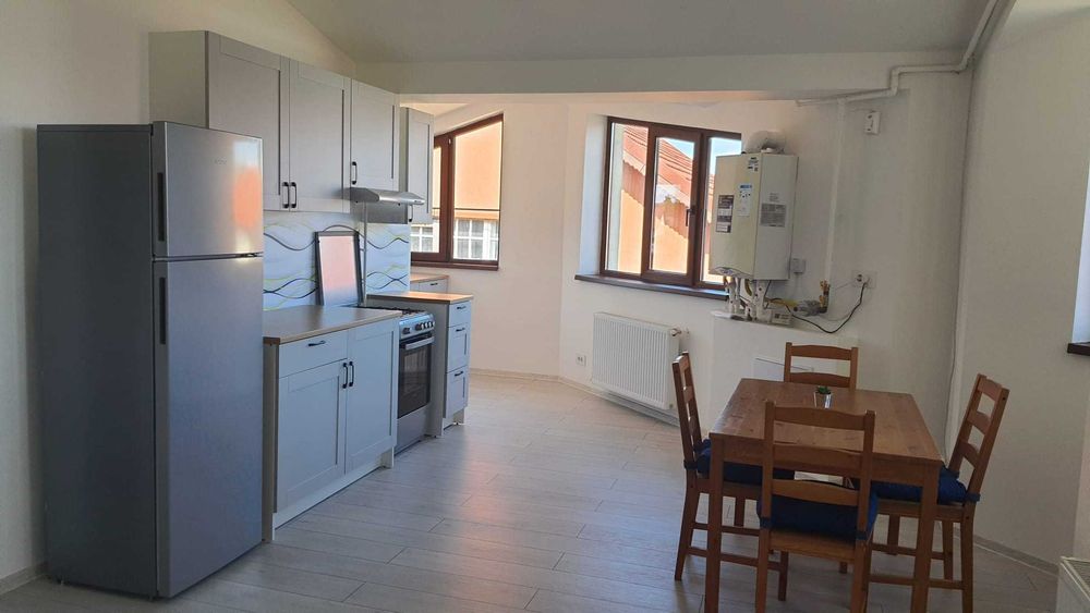 apartament de inchiriat
