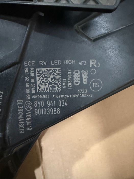 Faruri, Far stanga / Far dreapta Audi A3 8Y 2020-2025