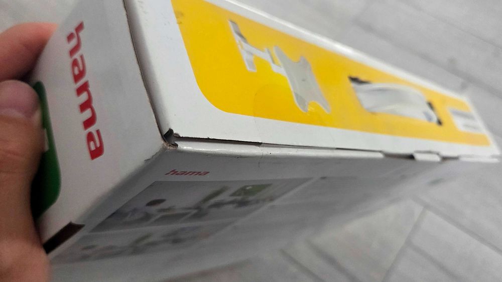 Нова бяла стойка за телевизор