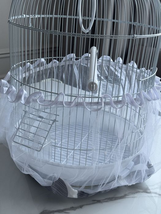 Клетка для попугаев белая