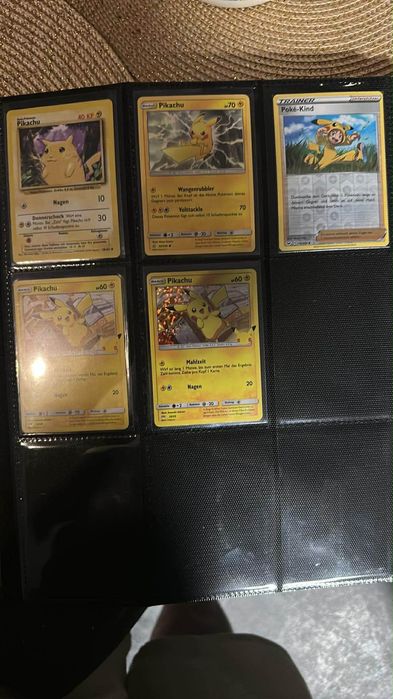 Pokemon карти колекция