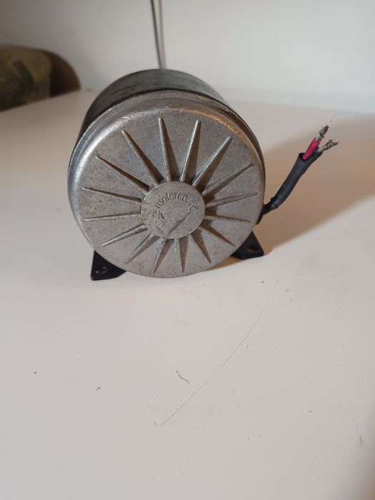 Motor electric 24v 250w