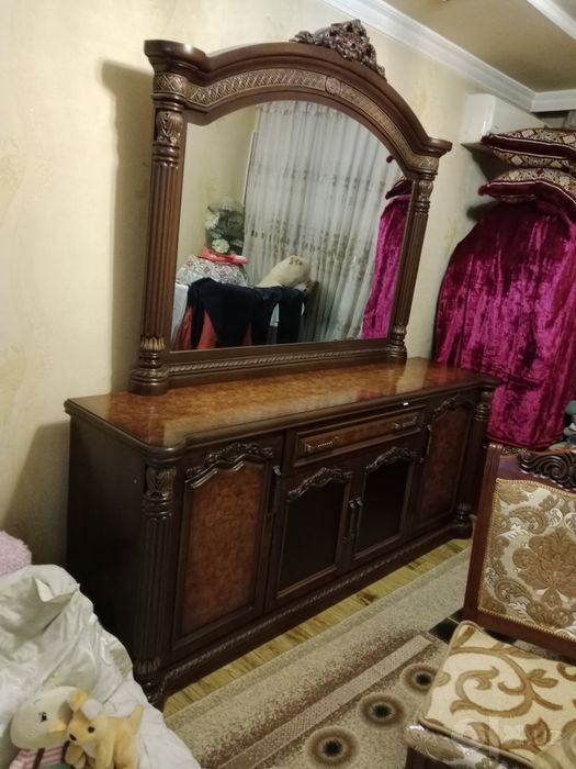 Мебел от Зухры для зала
