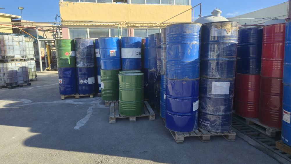 Продам бочки металлические 200л