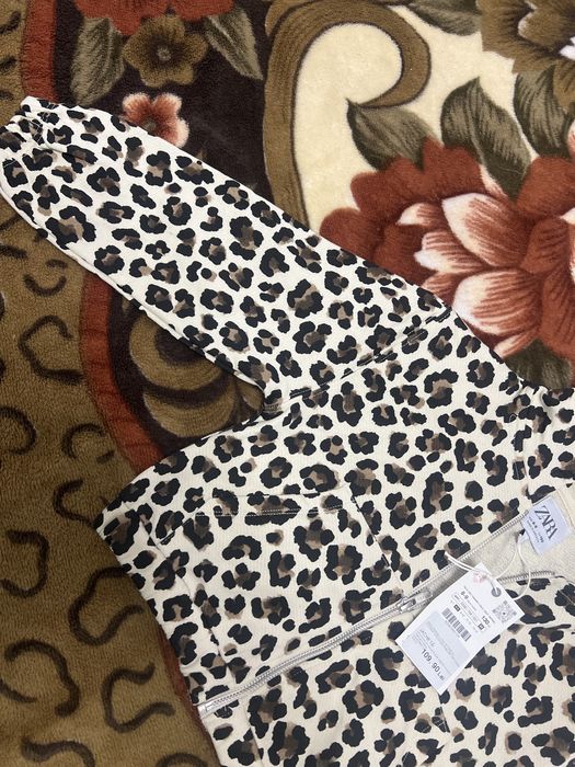 Hanorac zara 8/9 ani