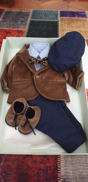 Costum botez bebelus