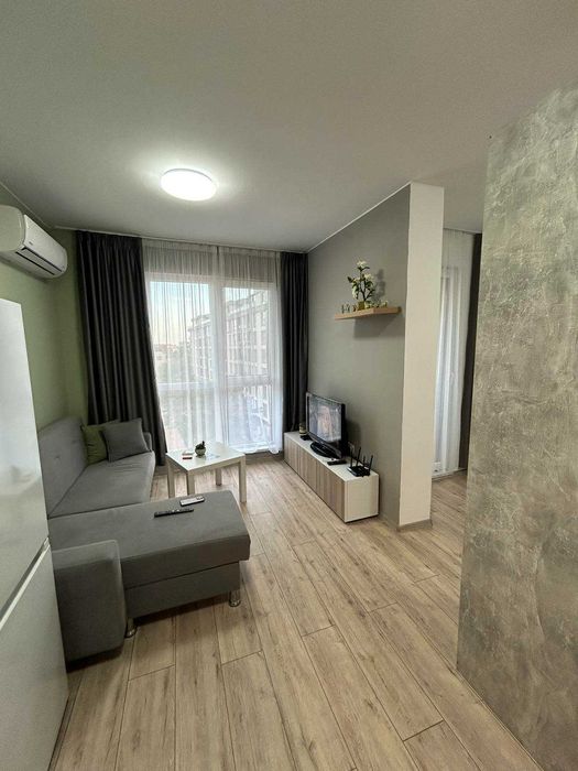 Двустаен тухлен обзаведен апартамент Победа-Касабова