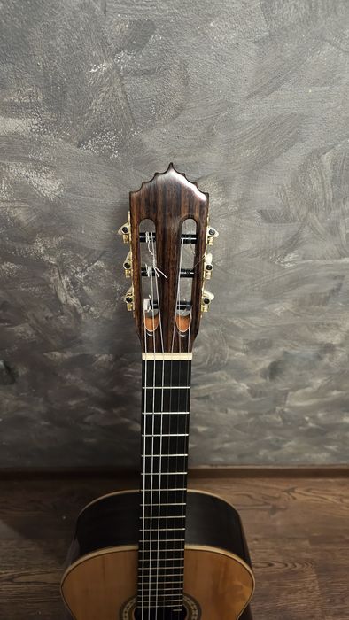 Лютиерска класическа китара 2 TOP