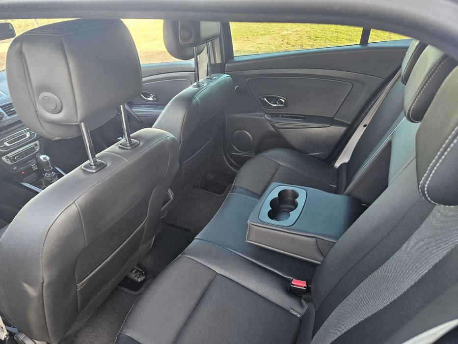 RENAULT MEGANE 3 Grandtour  dCi 130 Bose Edition, An 2013, 215.432 Km