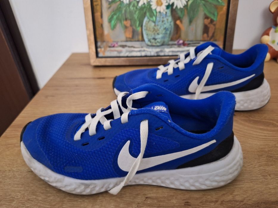 Pantofi sport Nike, pentru băieti, mărimea 37