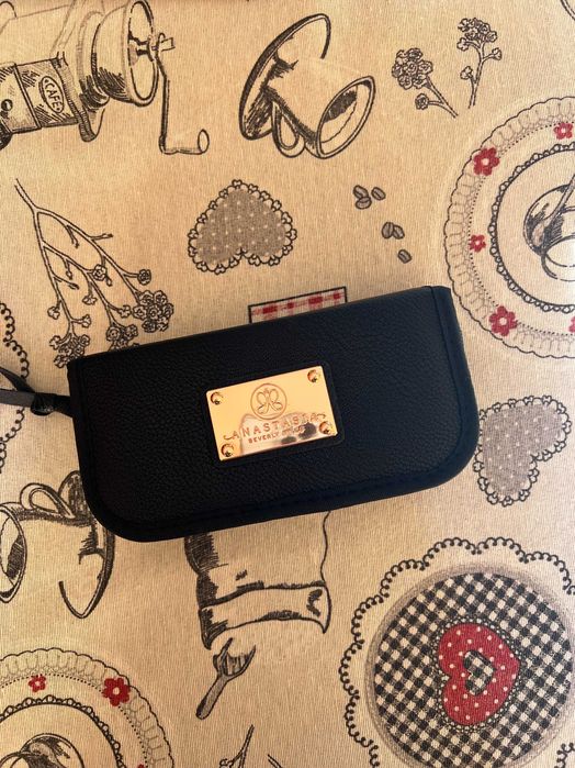 Anastasia Beverly Hills, Inglot, Braun, SilverCrest