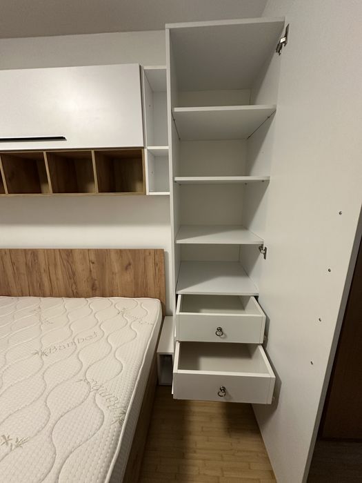 Mobilă dormitor de vânzare