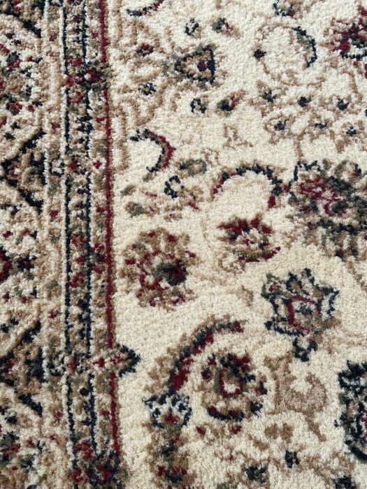 Ковер б/у в хорошем состоянии