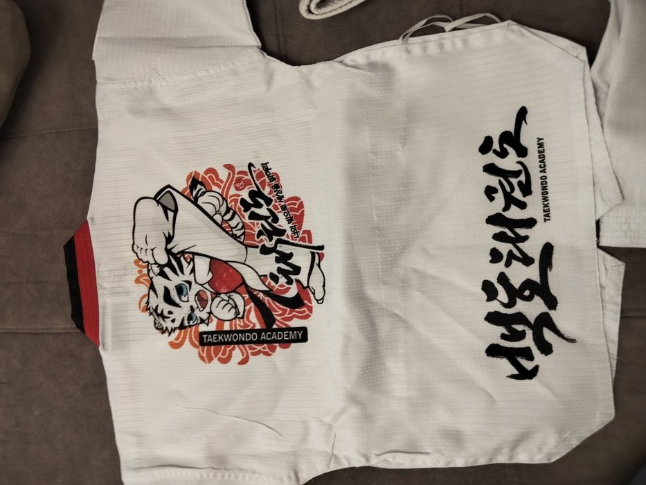 Кимоно форма Taekwondo wtf