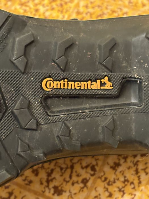 adidas terrex AX4 GORE-TEX