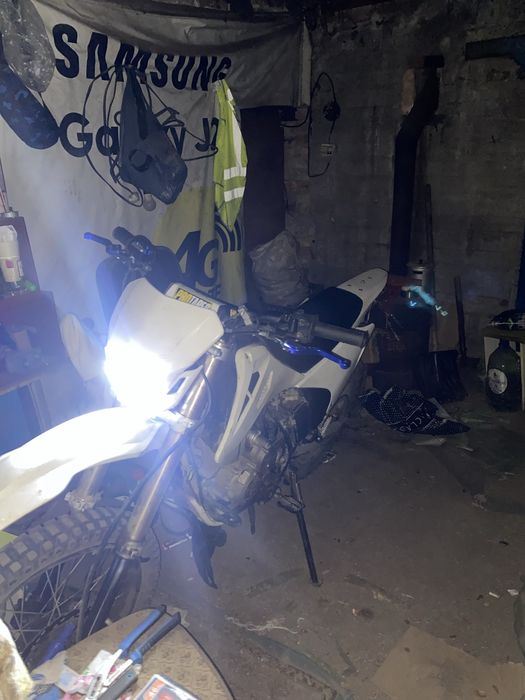 Срочно!!Эндуро Avantis AЗ 250 165fmm обмен айфон
