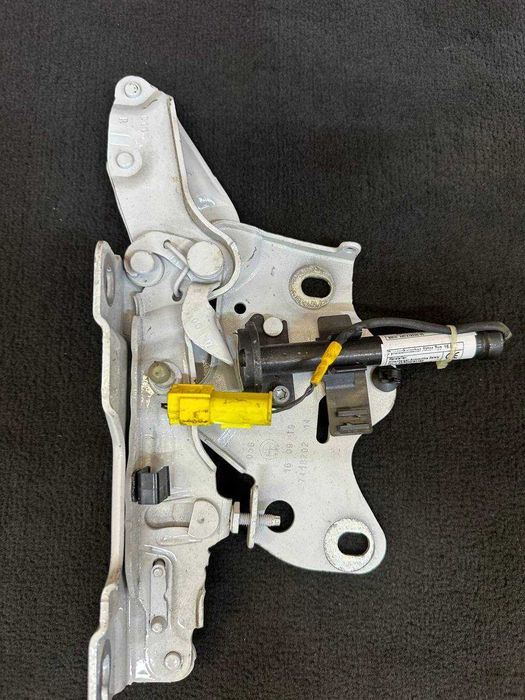 Balamale capse capotă BMW X6 G06