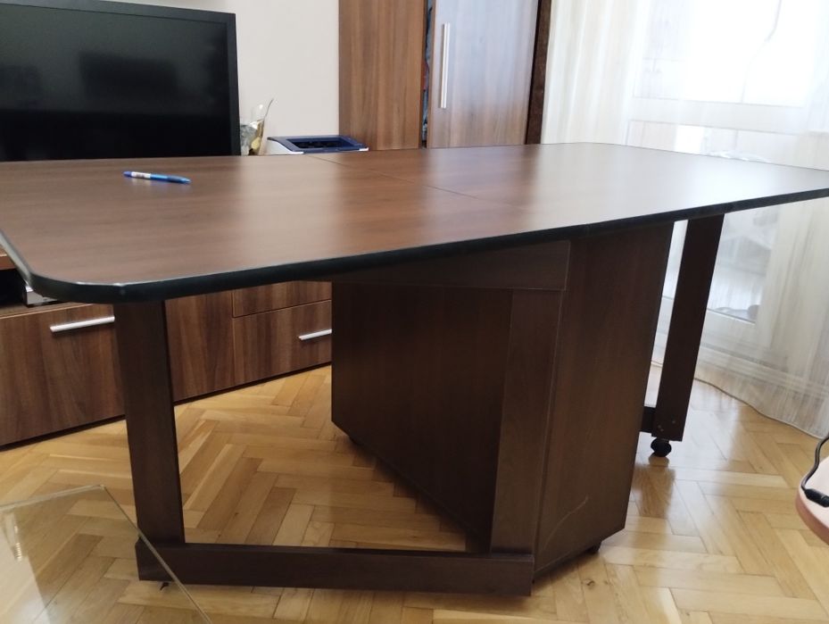 Masa pliabila 8 persoane