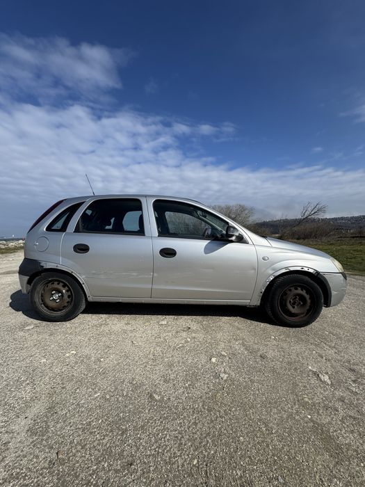 Опел корса 1.7 дизелов двигател Isuzu