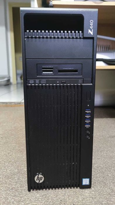 PC HP Z440 Workstation –Xeon E5-1630 v3– fara RAM, SSD și placă video