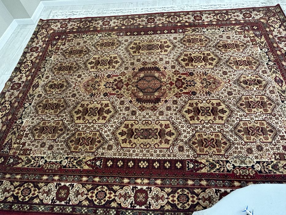 Шенстяной ковер. Размер 3*4 .