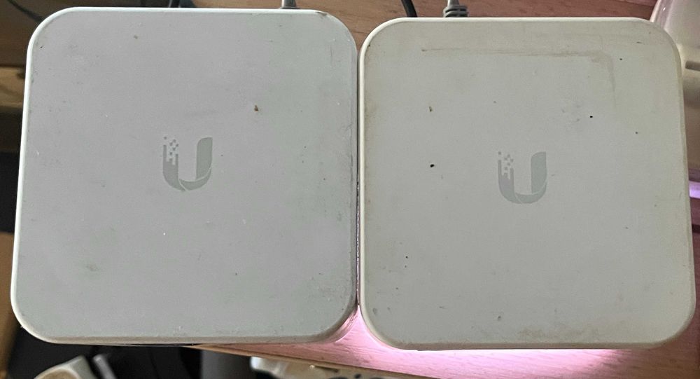 2 x Amplifi HD Ubiquiti AFi-R