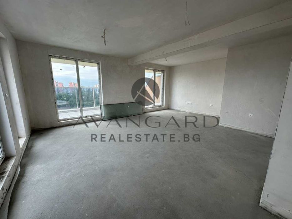 оф.22182 Тристаен пред АКТ 16/ Парк Лаута