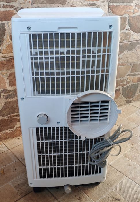 Мобилен климатик с влаго абсорбатор