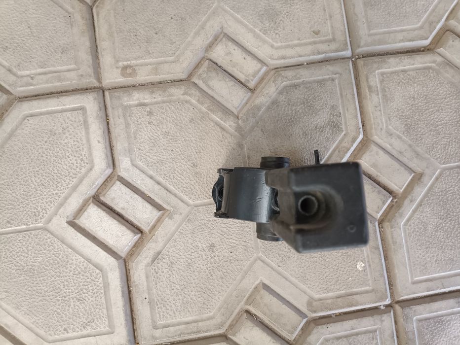 Подушка от Toyota Avensis