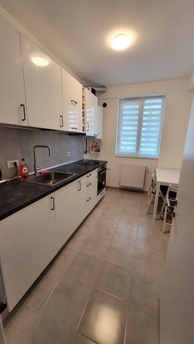 De închiriat apartament 3 camere | Etaj 1 | 84 m | Str. Biruintei | Loc de parcare inclus