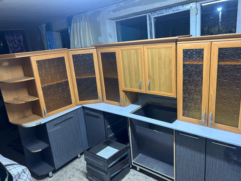 Кухонны гарнитур