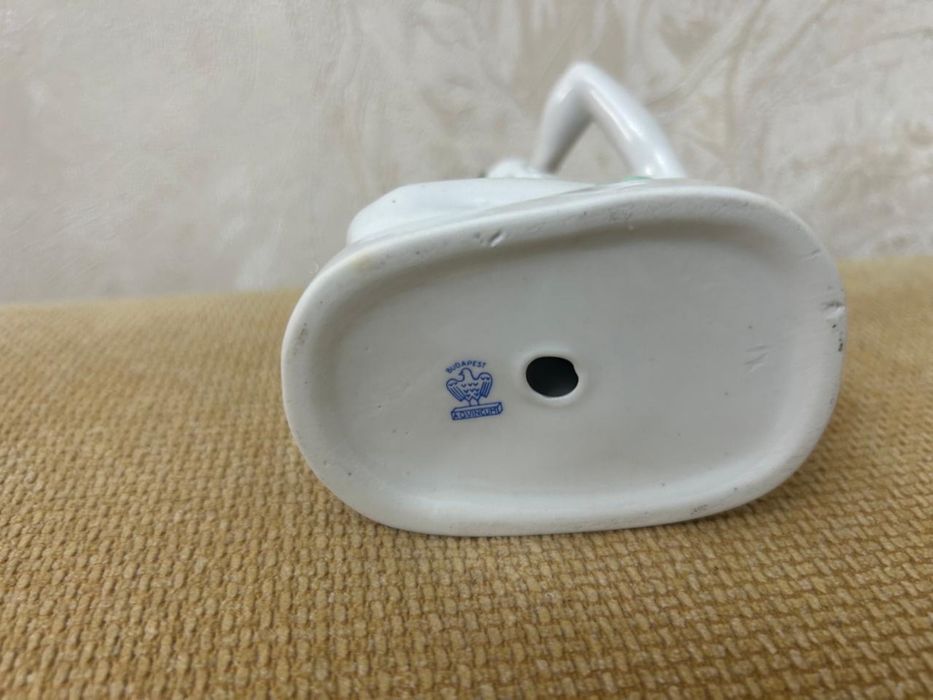 Статуэтки фарфоровые