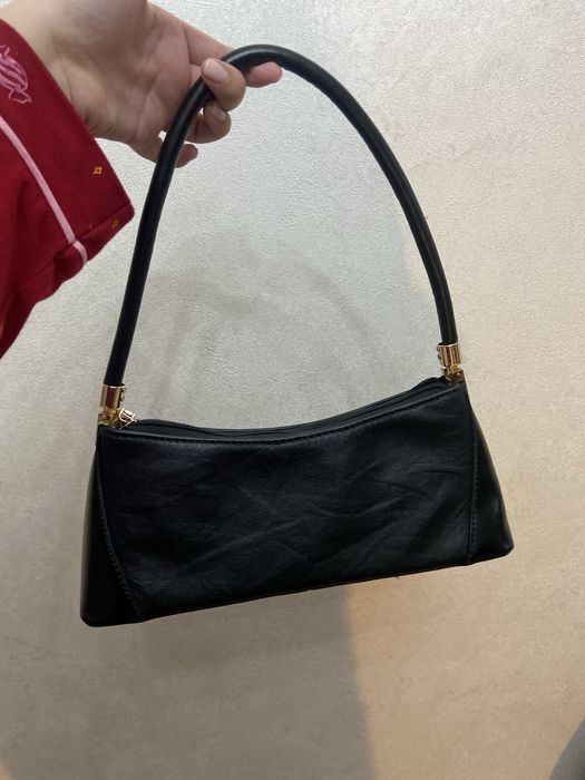 Мини сумка с круглой ручкой